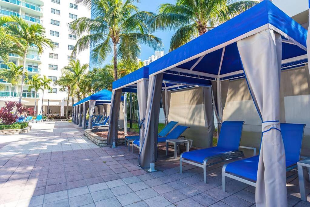 Miami Holiday Apartments Съни Айлс Бийч Екстериор снимка