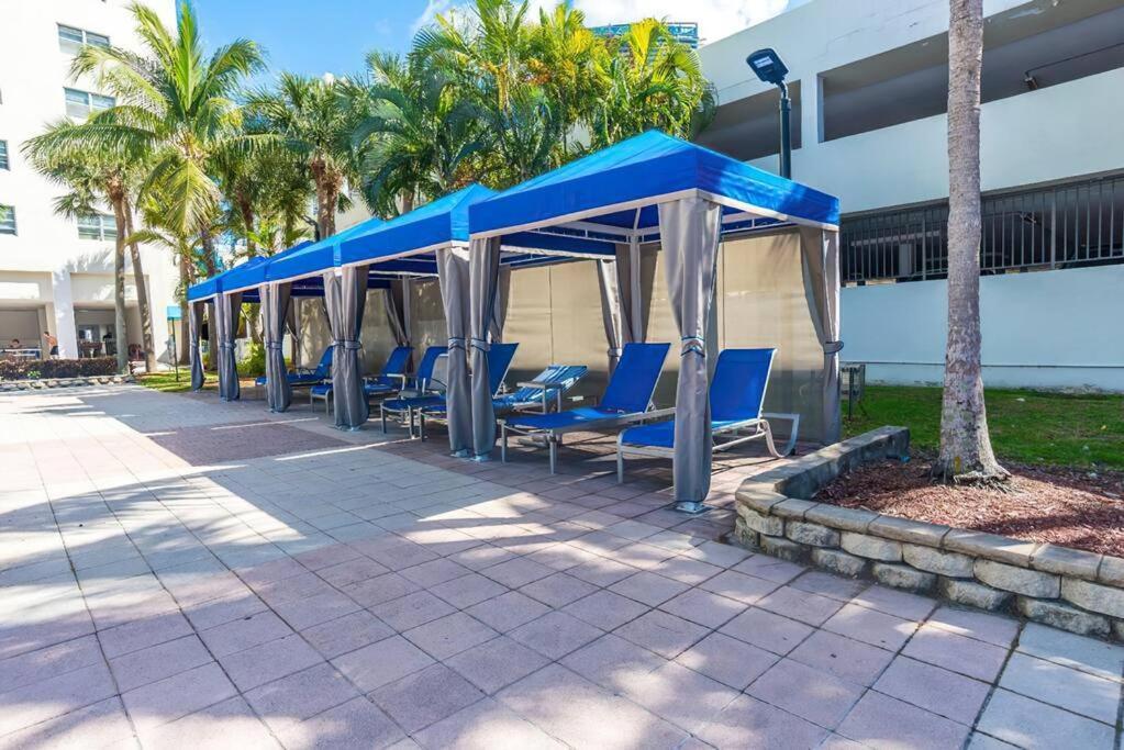 Miami Holiday Apartments Съни Айлс Бийч Екстериор снимка